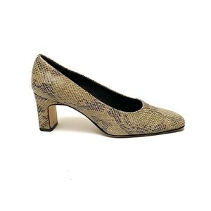 Vintage 1990s vegan snakeskin embossed pumps